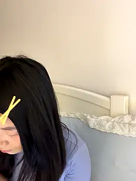 Ella-A9 online show from 25, 10, 2025