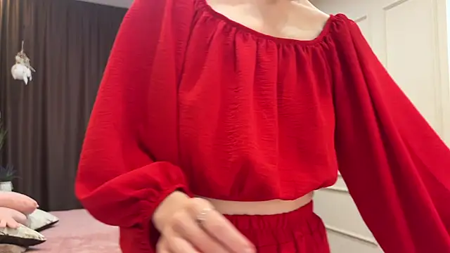 daniellia  online show from 25, 10, 2025