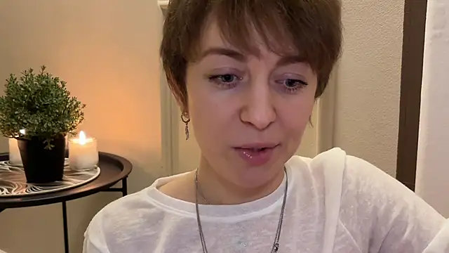 daniellia  online show from 14, 12, 2025