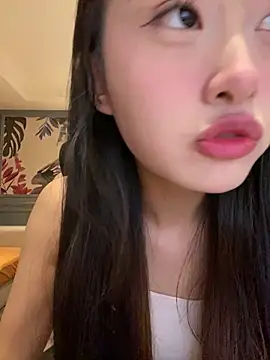 MengMeng0515 online show from 8, 4, 2026