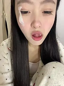 MengMeng0515 online show from 17, 7, 2026