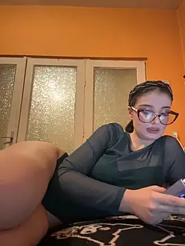 Larra69 online show from 4, 12, 2025