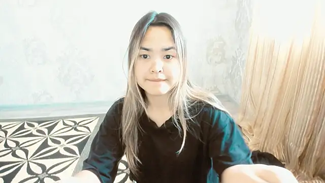 saika blush online show from 16, 11, 2025