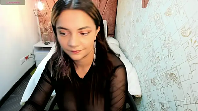 Snapshot of Kiara_Cruz__ chatting on 29, 4, 2026 Kiara Cruz online show from 29, 4, 2026