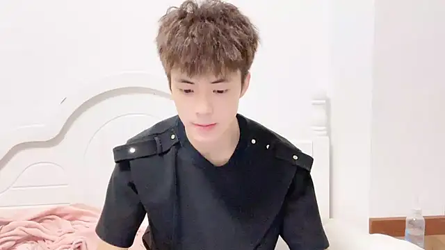 linger2563 online show from 14, 9, 2025