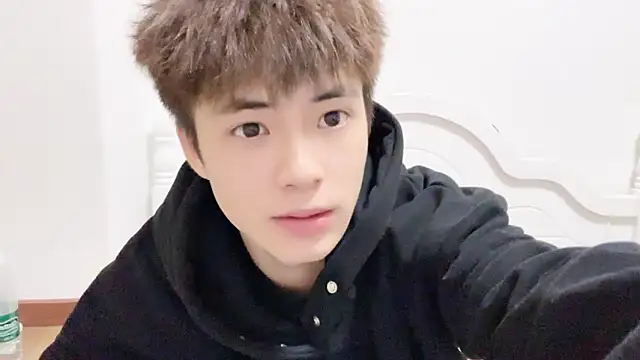 linger2563 online show from 21, 9, 2025