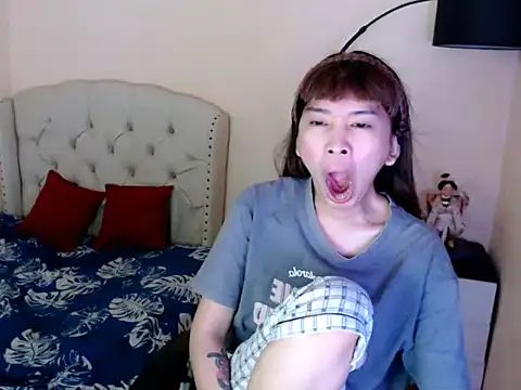 ShantalFoxxy  online show from 26, 5, 2026