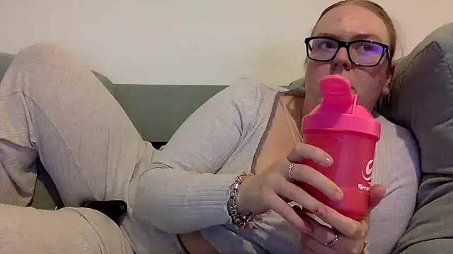 gracelovesxx online show from 13, 1, 2026