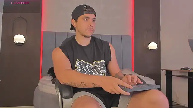 Liam walk  online show from 18, 3, 2026