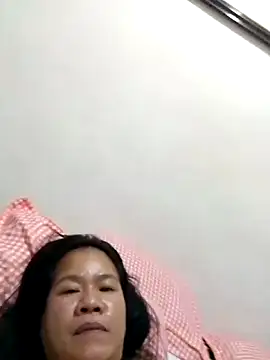 Snapshot of AsianbouncieGIRL chatting on 15, 5, 2026 AsianbouncieGIRL online show from 15, 5, 2026