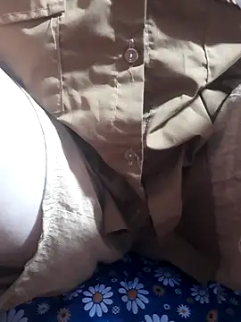 Snapshot of tthan12 chatting on 26, 3, 2026 tthan12 online show from 26, 3, 2026