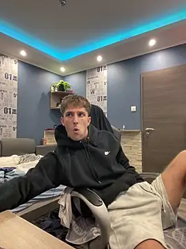 Snapshot of Sexaddict05 chatting on 10, 9, 2025 Sexaddict05 online show from 10, 9, 2025