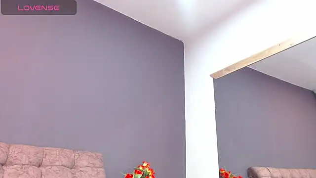 Snapshot of KateWelsin chatting on 5, 12, 2025 KateWelsin online show from 5, 12, 2025