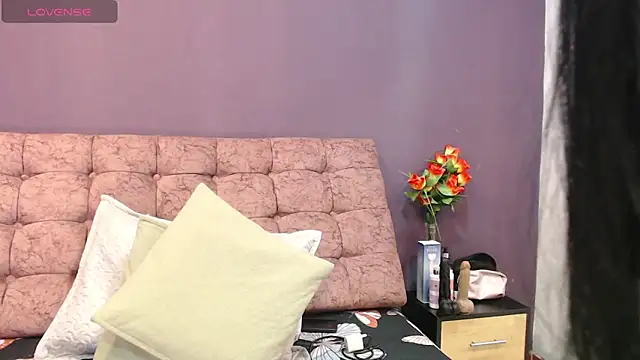 Snapshot of KateWelsin chatting on 16, 12, 2025 KateWelsin online show from 16, 12, 2025