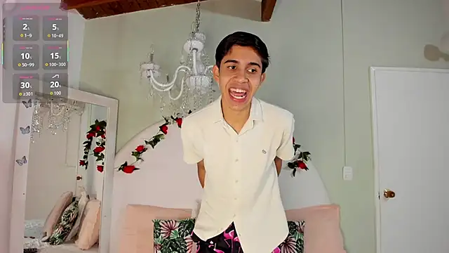 Snapshot of JoshuaSanzz chatting on 8, 10, 2025 JoshuaSanzz online show from 8, 10, 2025