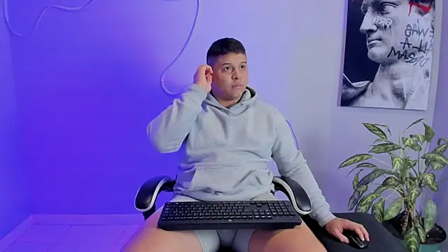 Snapshot of Maximus_Steel chatting on 19, 9, 2025 Maximus Steel online show from 19, 9, 2025