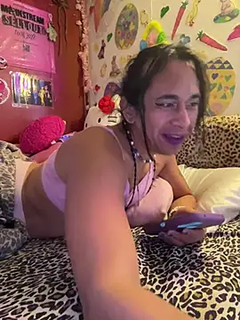 Snapshot of TranSexualJade95 chatting on 15, 4, 2026 TranSexualJade95 online show from 15, 4, 2026