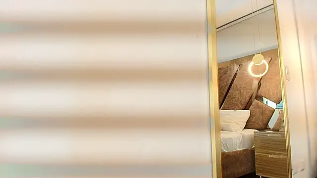 zarah andrew   online show from 5, 12, 2025