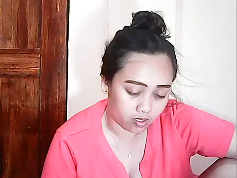 Snapshot of Pinay_Chubby20 chatting on 24, 4, 2026 Pinay Chubby20 online show from 24, 4, 2026