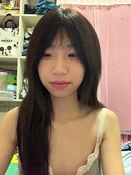 YuKino-999 online show from 10, 10, 2025