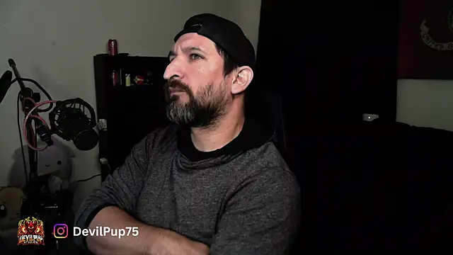 Snapshot of DevilPup75_ chatting on 25, 7, 2026 DevilPup75 online show from 25, 7, 2026
