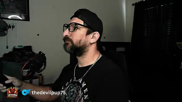 Snapshot of DevilPup75_ chatting on 4, 8, 2026 DevilPup75 online show from 4, 8, 2026