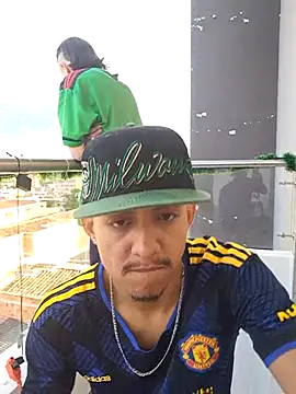 Snapshot of skinny23cm chatting on 6, 12, 2024 skinny23cm online show from 6, 12, 2024