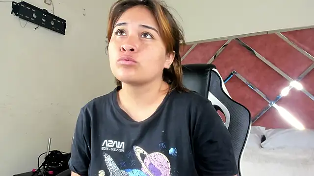 sara-lopez1 online show from 24, 9, 2025