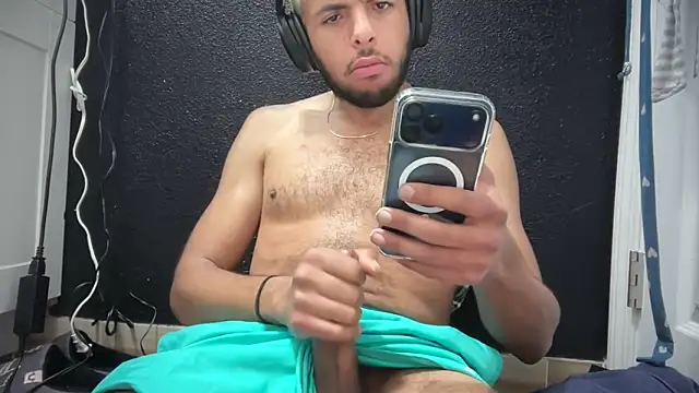 DERTYLAY online show from 7, 1, 2026