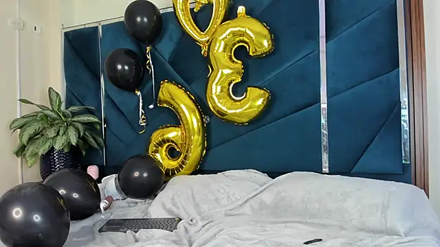 EmilyDuran  online show from 16, 3, 2026