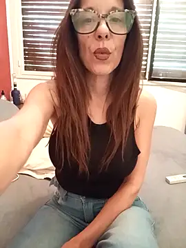 Esmeralda passion online show from 15, 10, 2025