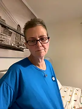 Curvy-Jinx online show from 12, 10, 2025