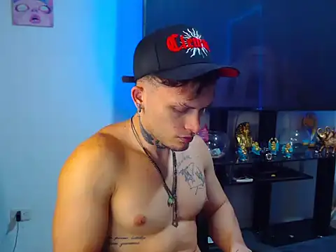 Snapshot of Kieran_kian chatting on 17, 12, 2025 Kieran kian online show from 17, 12, 2025