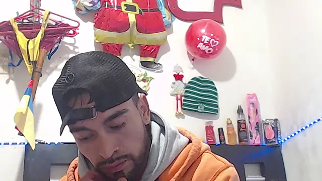 Snapshot of Npga96 chatting on 18, 12, 2025 Npga96 online show from 18, 12, 2025