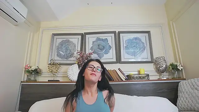 HellenDesire online show from 26, 1, 2025