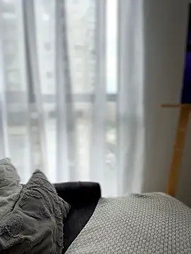 Sofi Leal online show from 13, 4, 2026