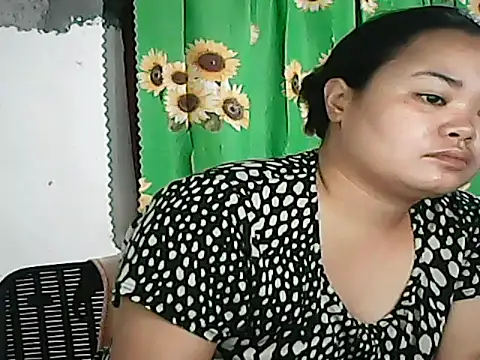 Snapshot of CreamyPussy4uxx chatting on 1, 11, 2025 CreamyPussy4uxx online show from 1, 11, 2025