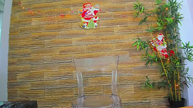 Cupcake Izzy online show from 20, 12, 2025