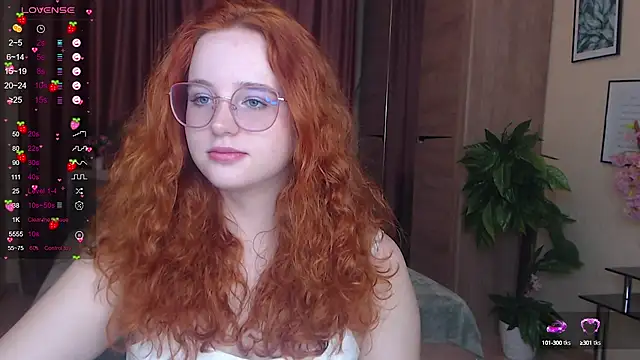 LunaSweet18 online show from 9, 10, 2025