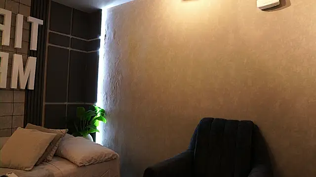 Snapshot of Thiago_Valente chatting on 6, 6, 2026 Thiago Valente online show from 6, 6, 2026