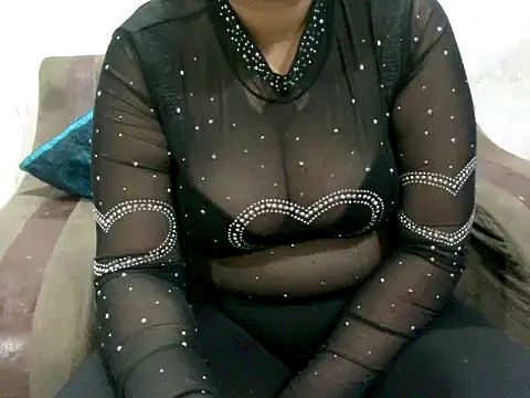 Snapshot of SCHorny_cherry chatting on 3, 11, 2025 SCHorny cherry online show from 3, 11, 2025