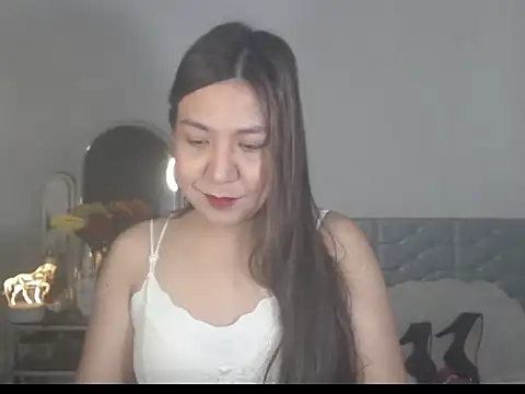 stellahugeX online show from 4, 11, 2025