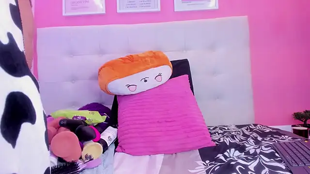 Willow Wright online show from 25, 2, 2026