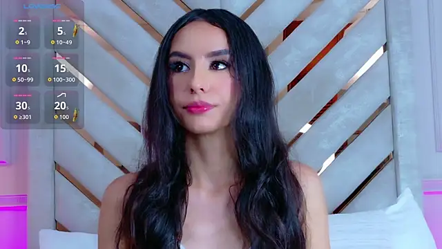 Sarah-Grace online show from 25, 11, 2025