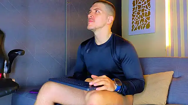 Snapshot of ALANNFERRER chatting on 21, 6, 2026 ALANNFERRER online show from 21, 6, 2026