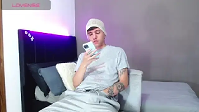 Matteo12  online show from 11, 3, 2026