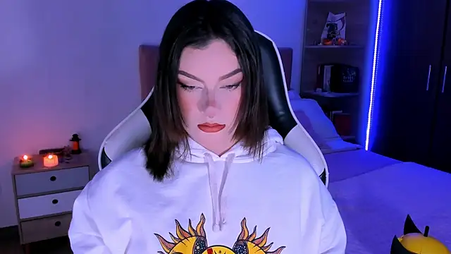 OphelianaRose33 online show from 3, 11, 2025