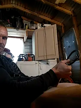 Hungwell1515 online show from 6, 11, 2025