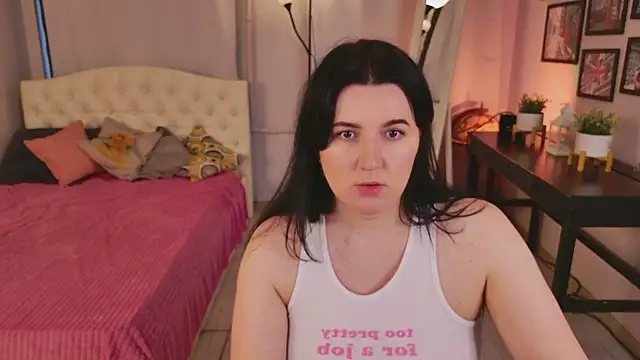 Snapshot of love_me__tonight_ chatting on 13, 11, 2025 love me tonight online show from 13, 11, 2025