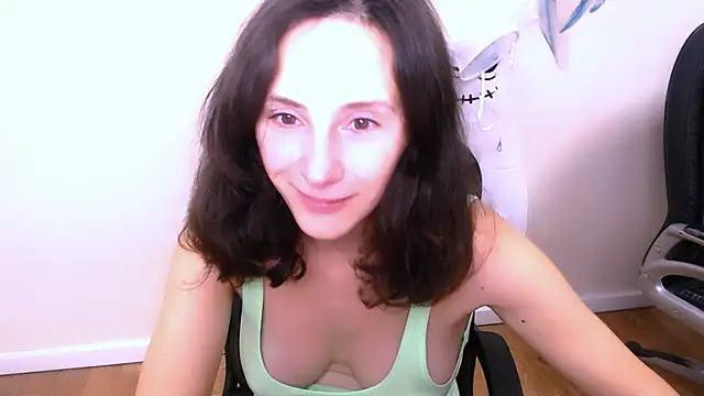 Snapshot of AlissaJersi chatting on 14, 10, 2025 AlissaJersi online show from 14, 10, 2025